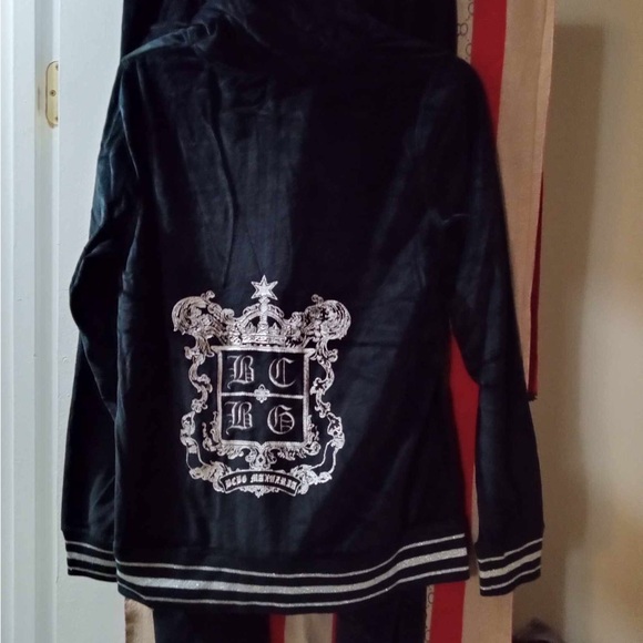 *NWT* BCBG MAXAZRIA LARGE. Cute with price coordinated Detailing.👌 - Picture 3 of 8